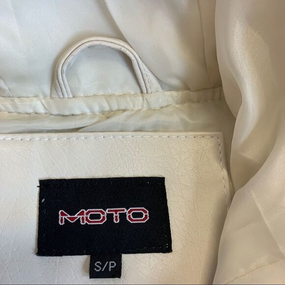MOTO Cream faux leather hooded jacket size small - Picture 8 of 13